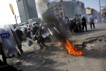 turska-taksim-istanbul-policijska-akcija